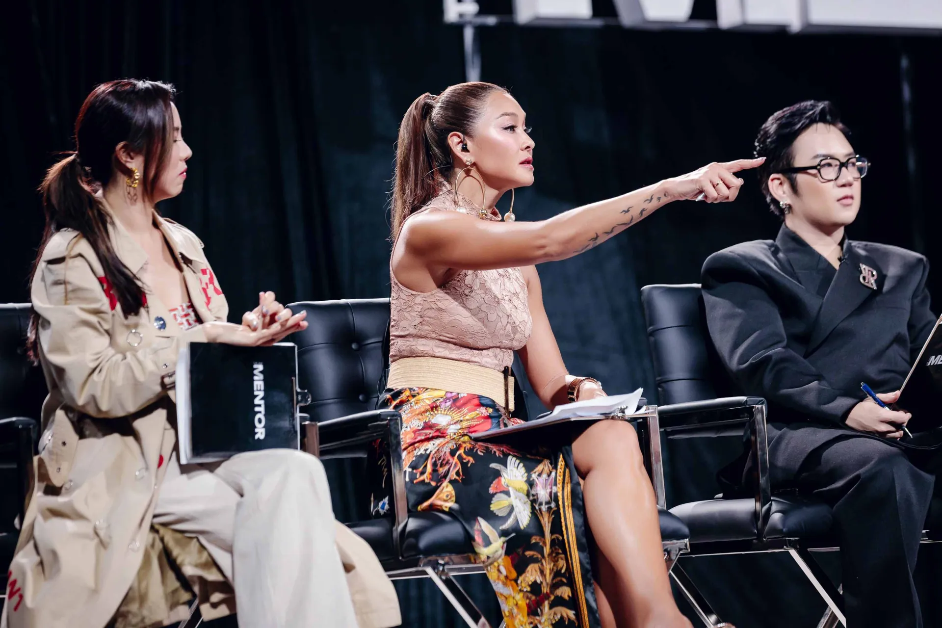 bi-cho-la-tra-dua-ho-ngoc-ha-thanh-hang-phan-ung-ra-sao5