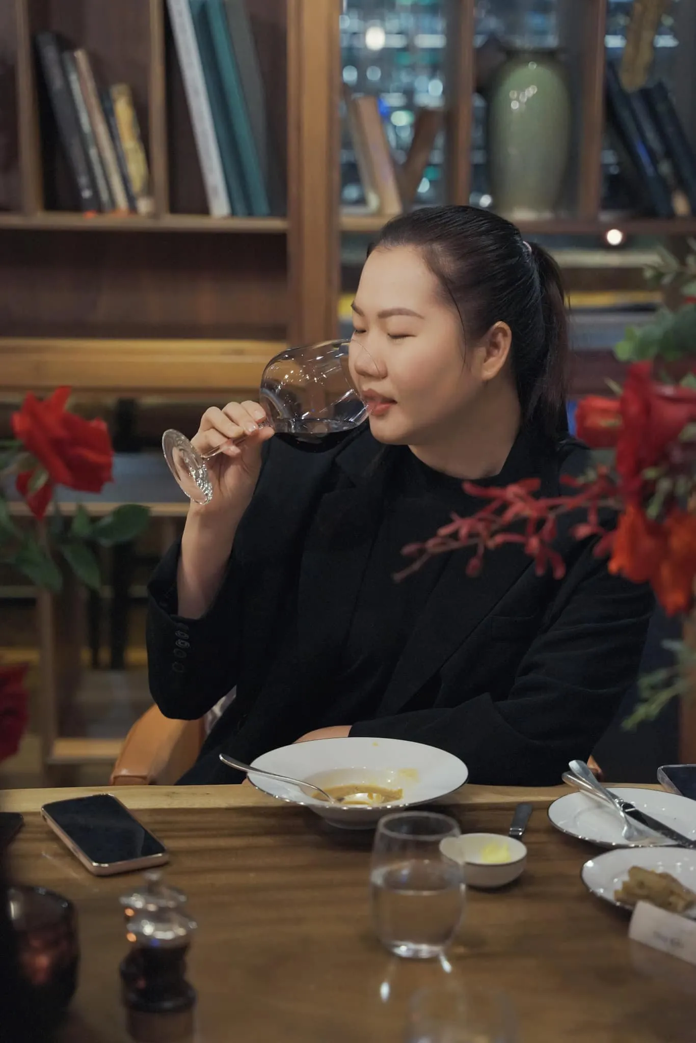 thuy-kieu-tro-ly-ngoc-trinh-5