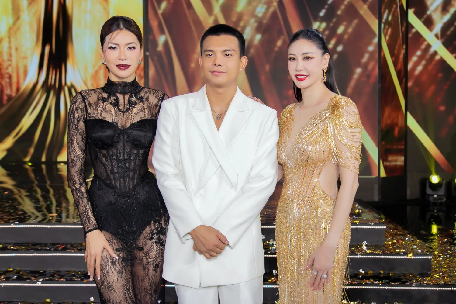 minh-tu-dien-dam-phong-cach-gothic-ma-mi-len-san-khau-miss-grand-viet-nam-20232