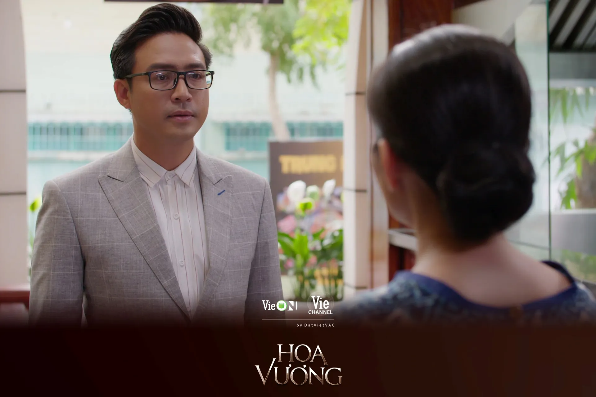 hoa-vuong-tap-53-55-hong-anh-thanh-thuy-dao-boi-qua-khu-cua-anh-thu-de-truy-tim-tung-tich-dua-con-rieng2