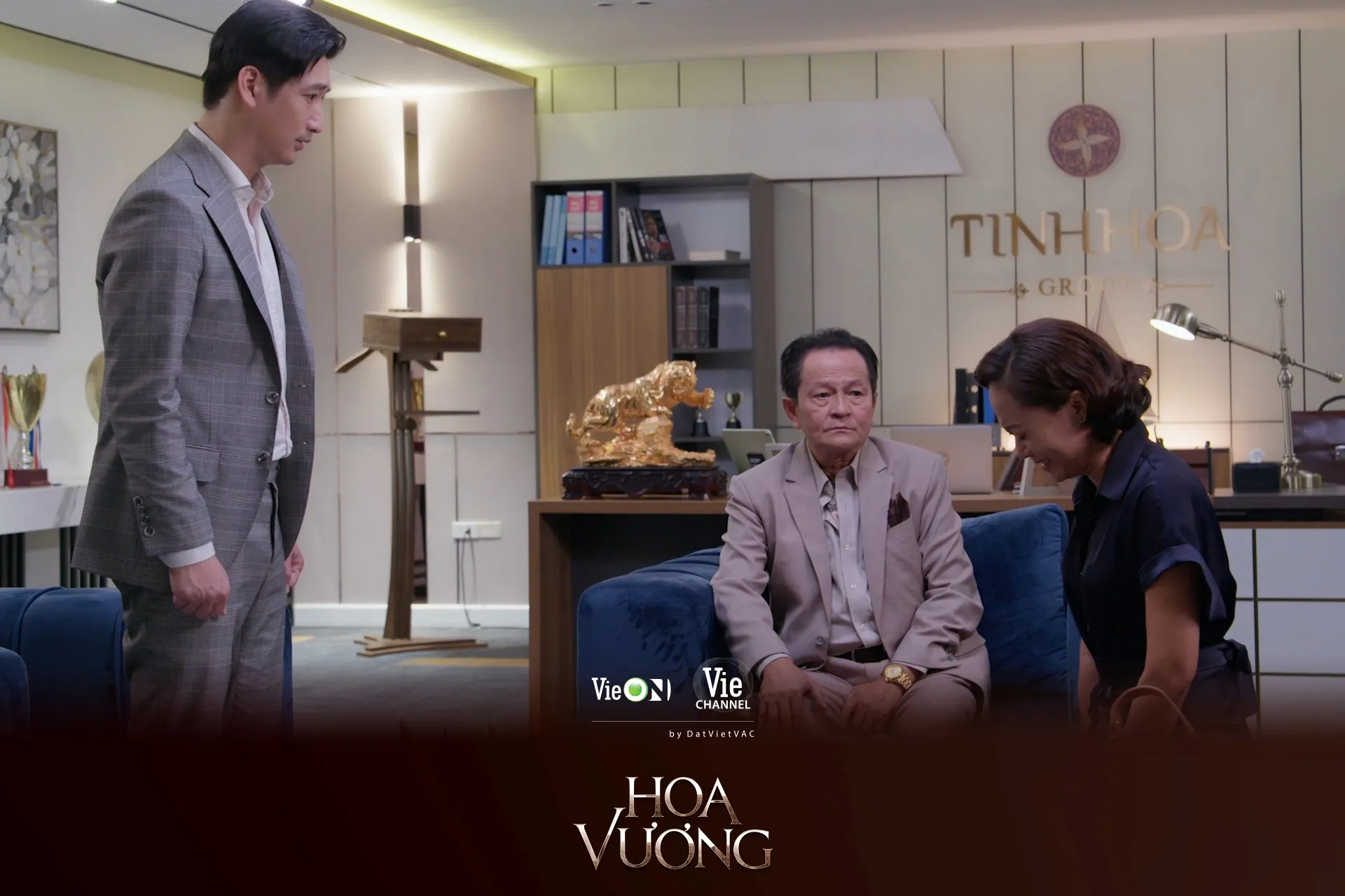hoa-vuong-tap-53-55-hong-anh-thanh-thuy-dao-boi-qua-khu-cua-anh-thu-de-truy-tim-tung-tich-dua-con-rieng3