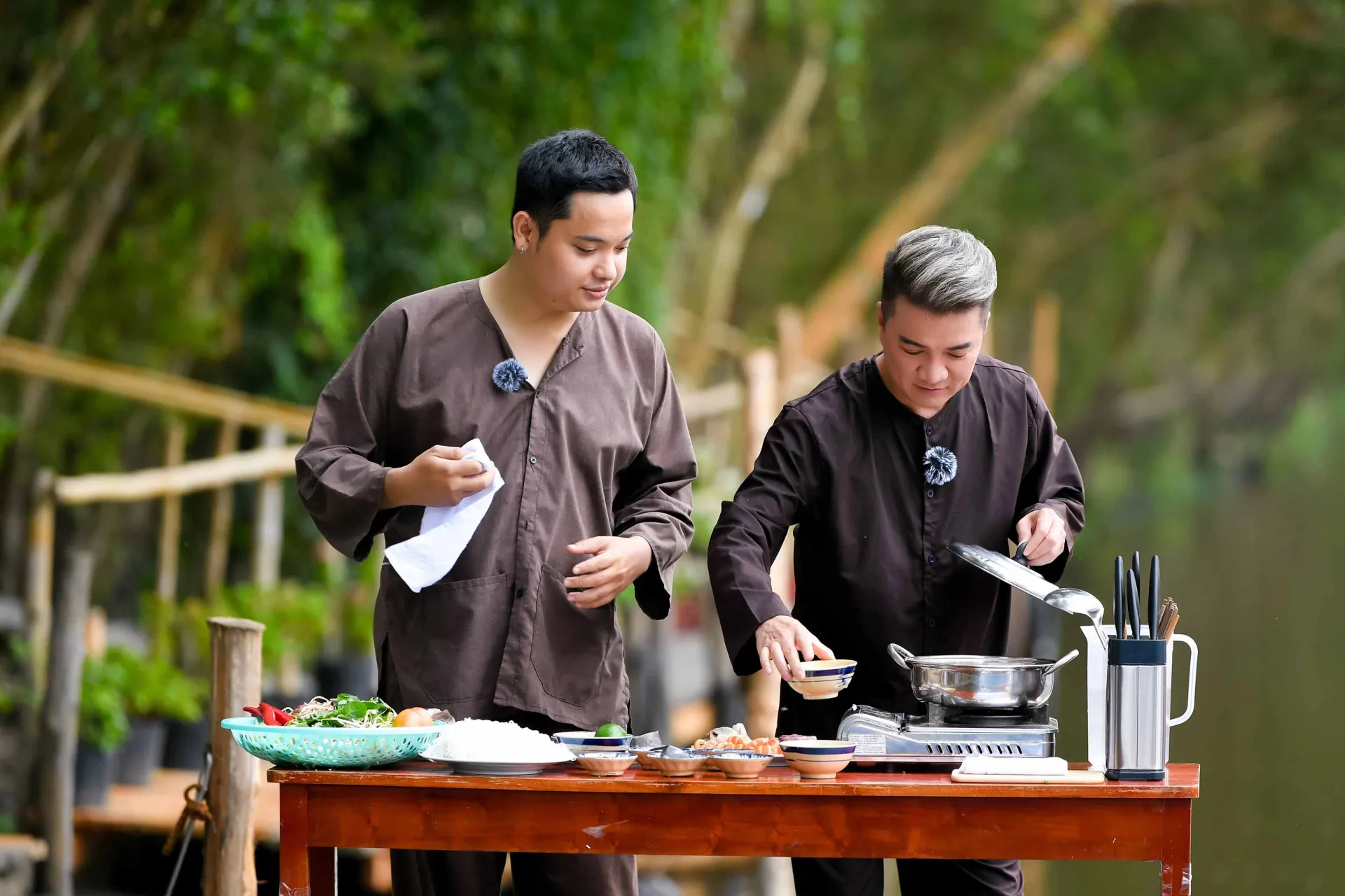 dai-chien-am-thuc-tap-4-huynh-lap-tro-mat-voi-chi-ca-no-vu-ha-tray-vi-troc-vay-vi-mr-dam6