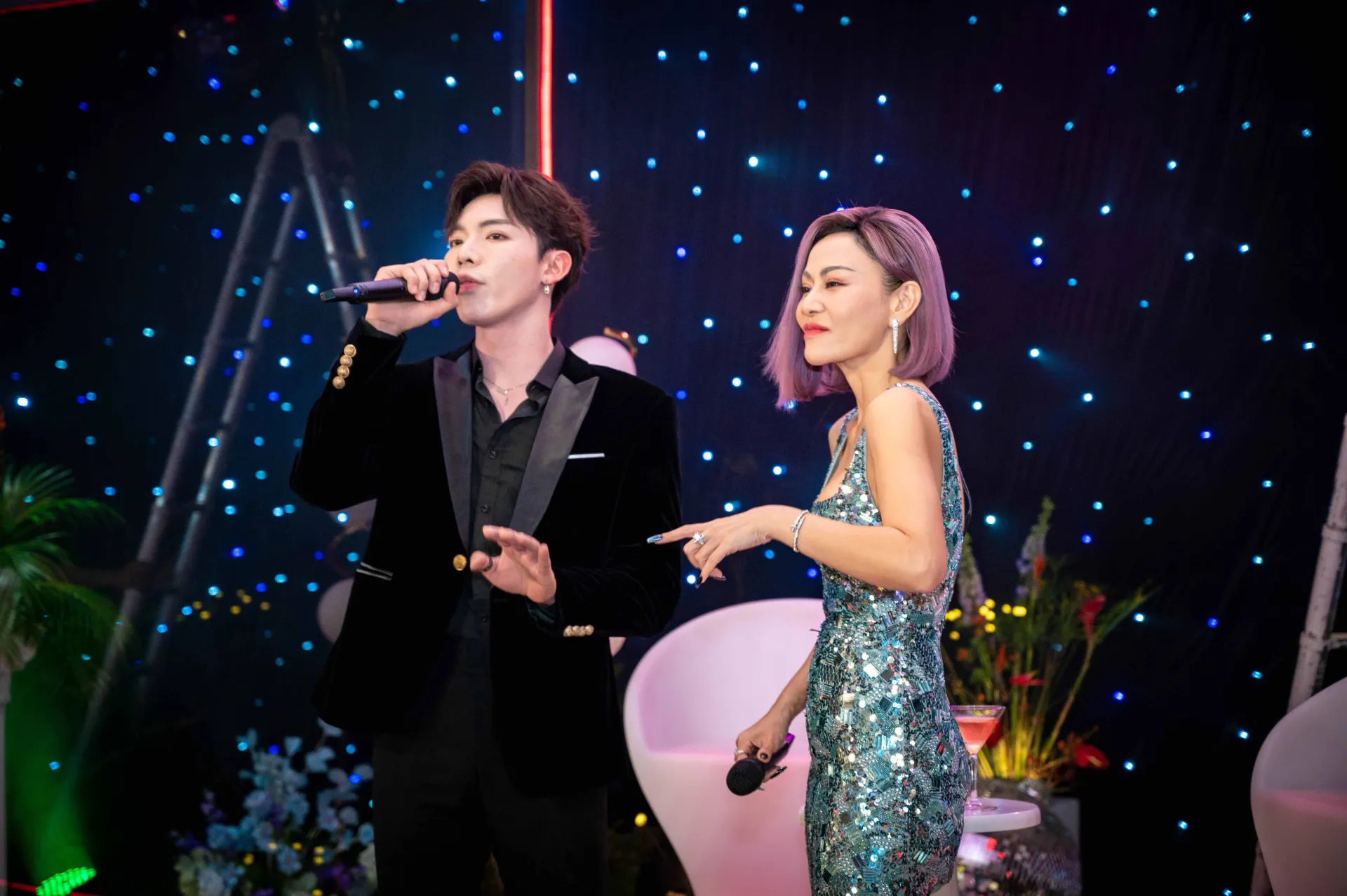 erik-tung-khoc-khi-moi-nghe-sau-tat-ca-vi-qua-hut-hang2