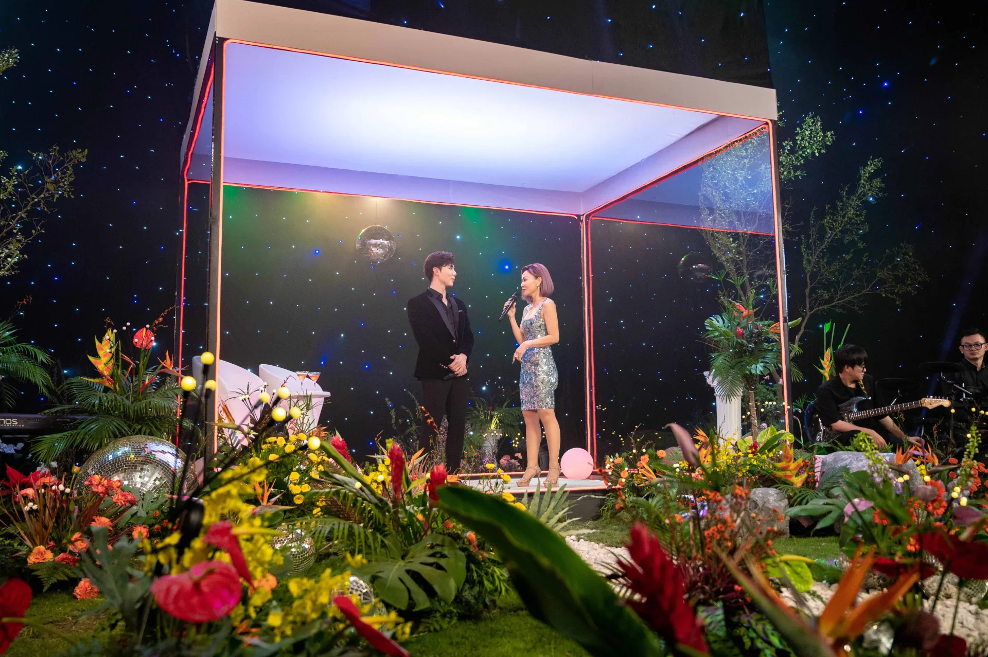 erik-tung-khoc-khi-moi-nghe-sau-tat-ca-vi-qua-hut-hang35