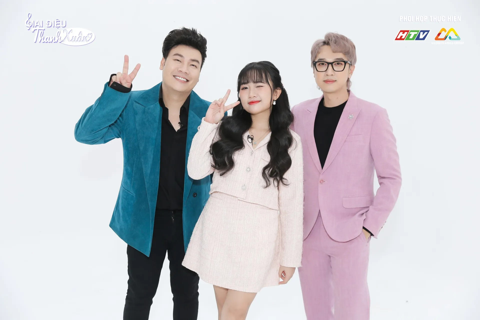 hamlet-truong-va-dieu-kien-lan-dau-ket-hop-voi-ban-hit-thuyen-quyen1