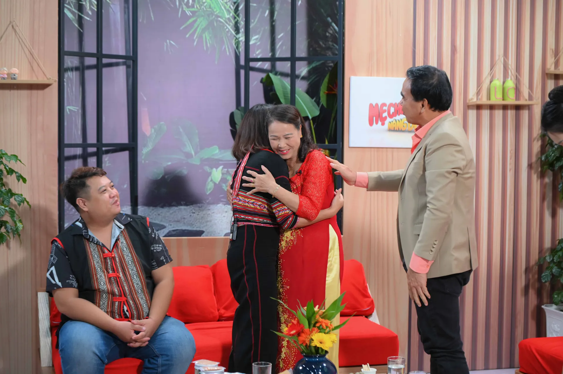 mau-thuan-me-chong-nang-d