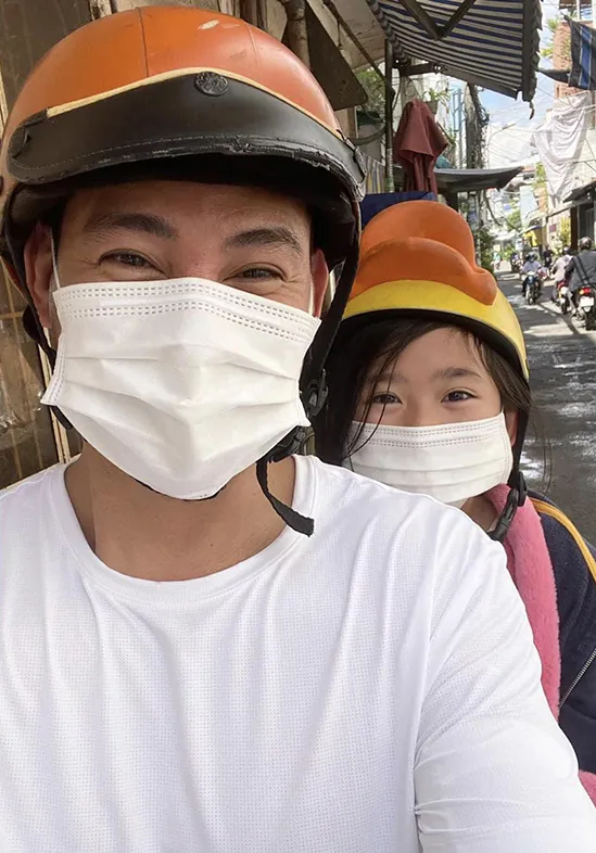 phung-ngoc-huy-ve -viet- nam-4