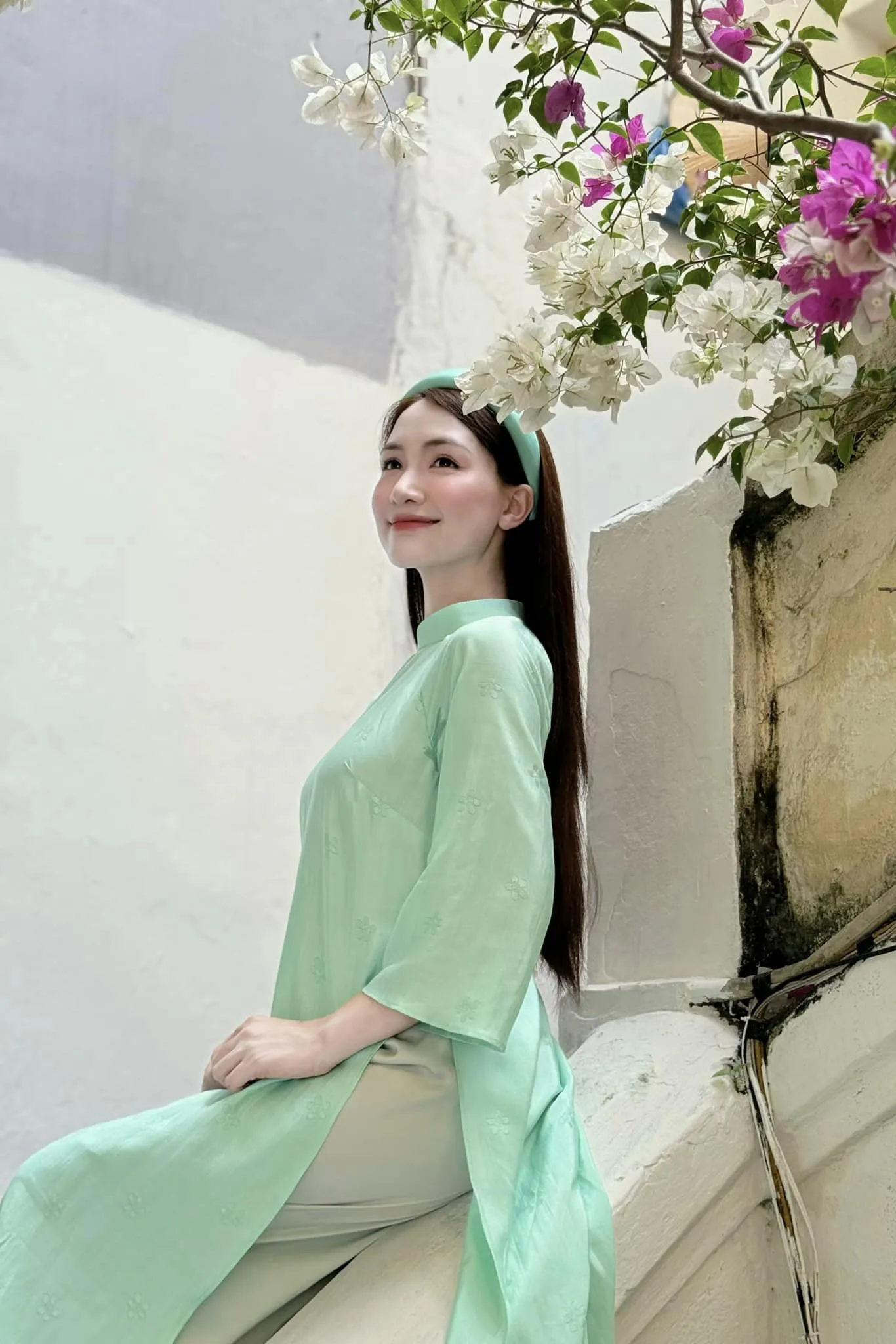 hoa-min-zy-dam-cuoi-doan-van-hau-3