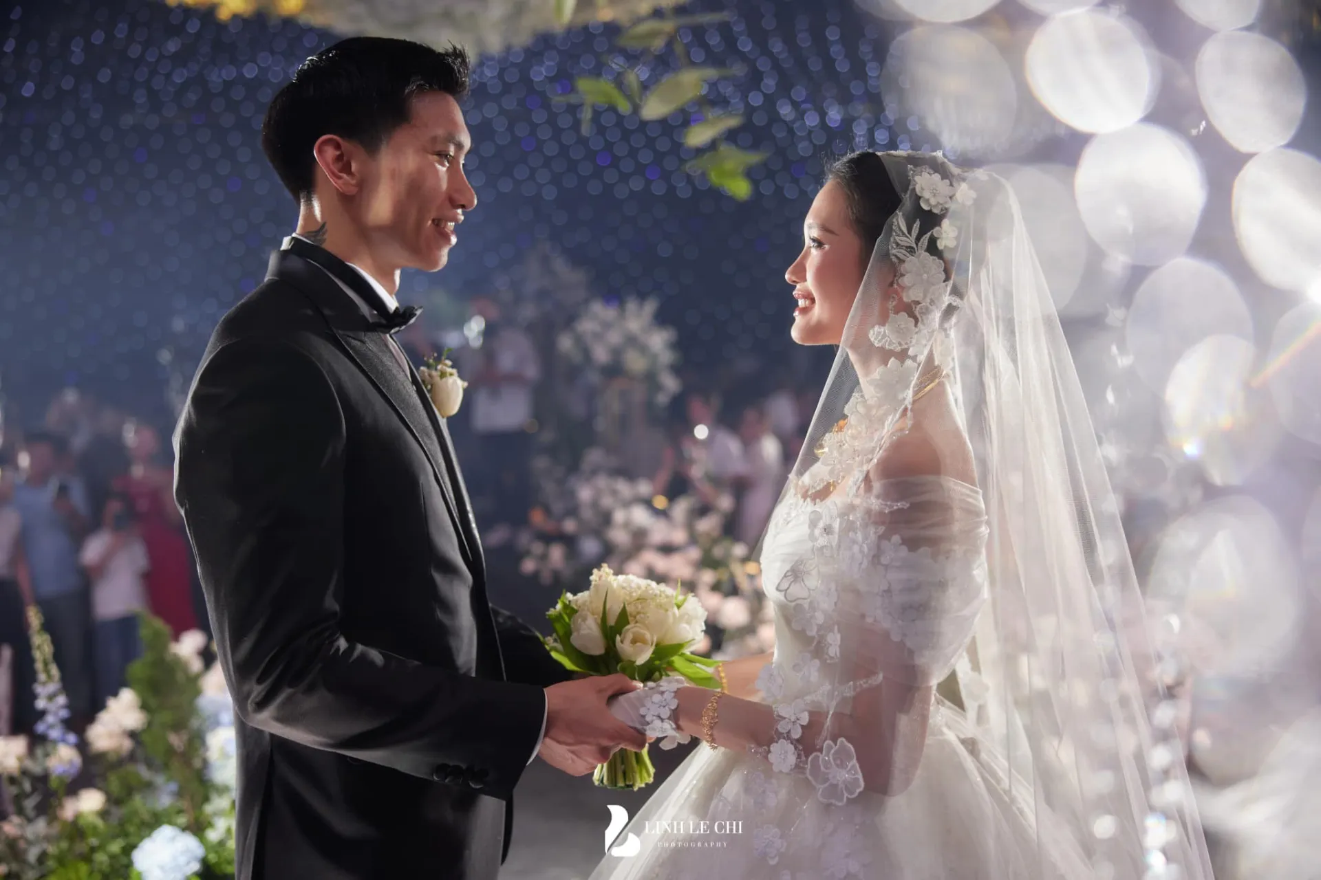 hoa-min-zy-dam-cuoi-doan-van-hau-6