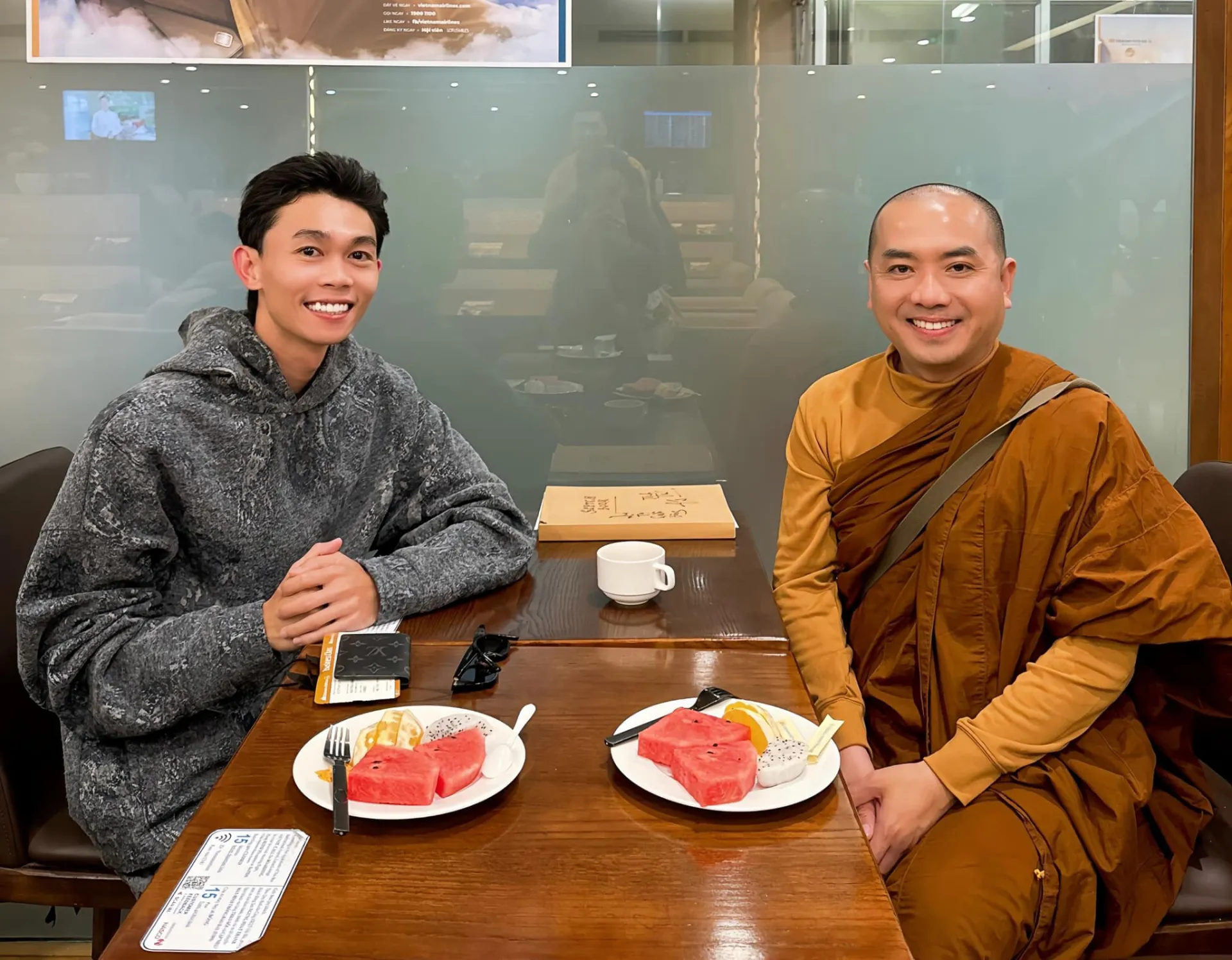 hong-thanh-chia-tay-mie-8