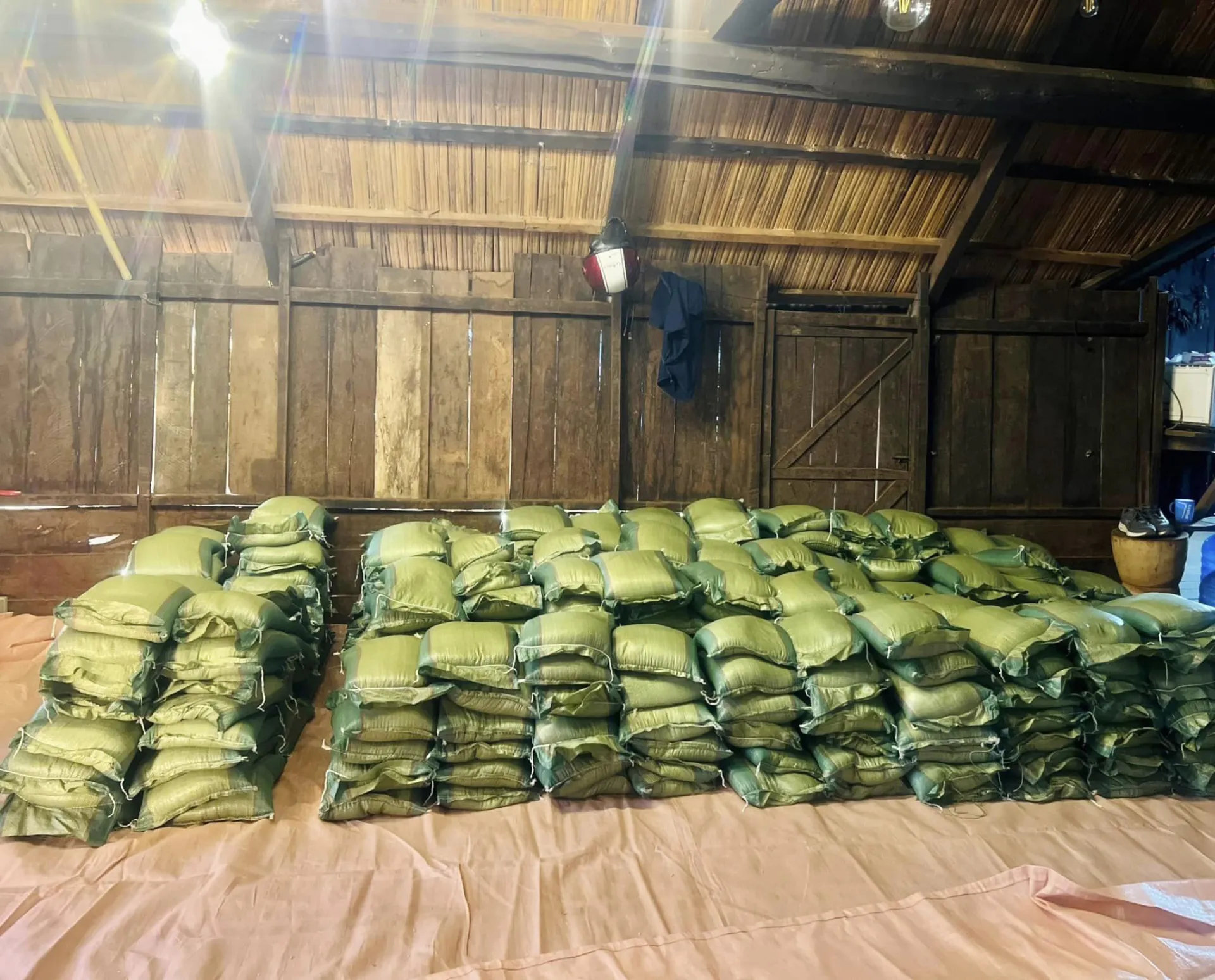 h-hen-nie-tu-thien-2