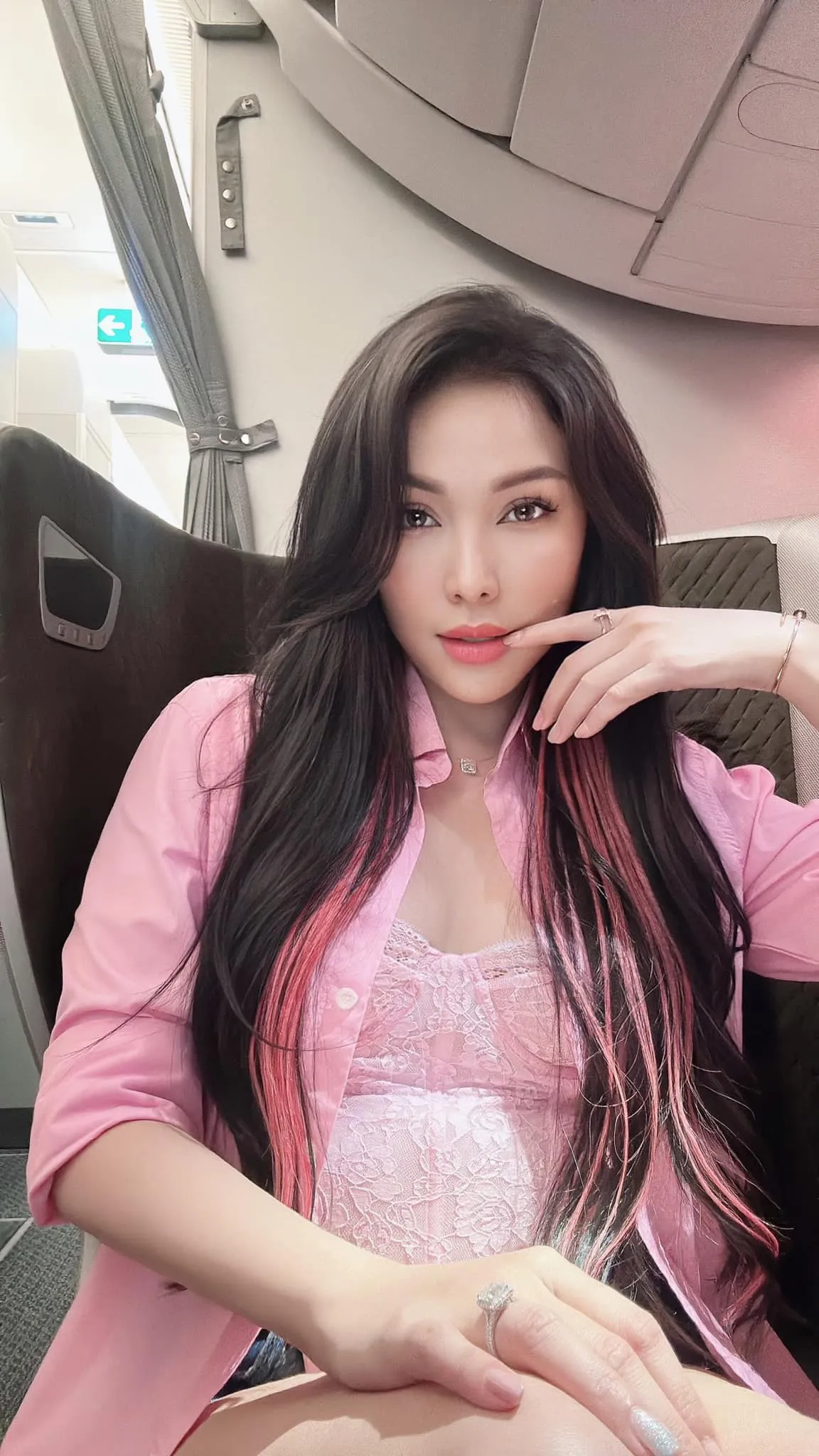 sieu-mau-quynh-thu-va-chong-diep-lam-anh-4