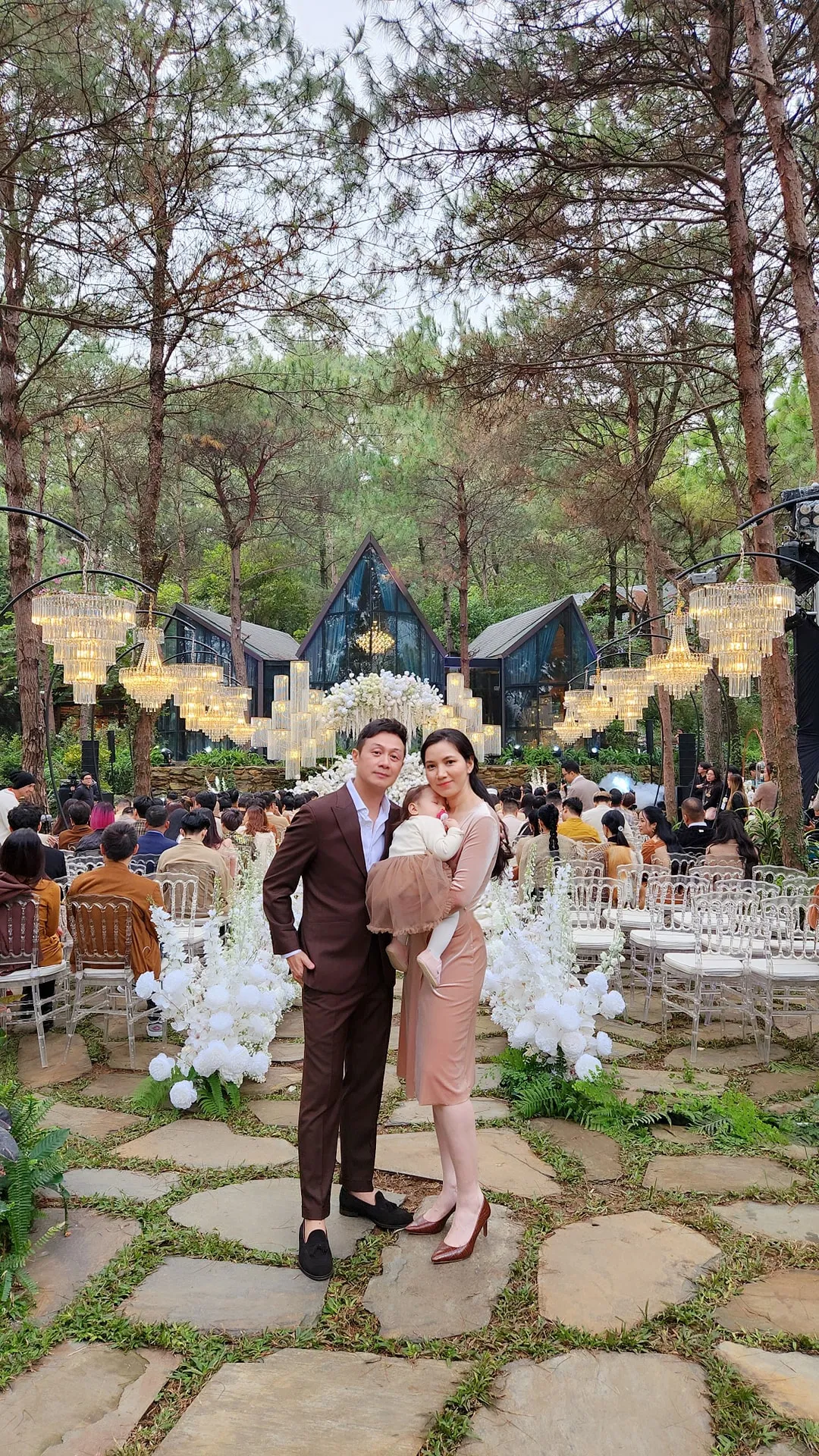 mc-anh-tuan-chi-dep-dap-gio-re-song-3