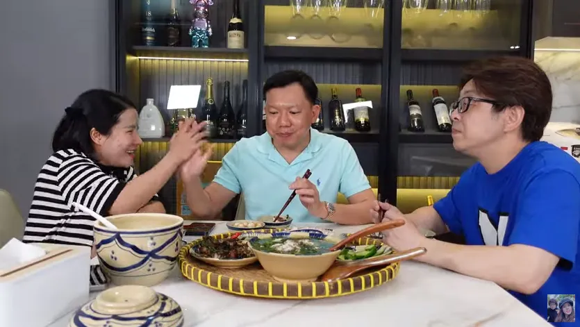 ba-nhan-vlog-bac-si-cao-huu-thinh-2