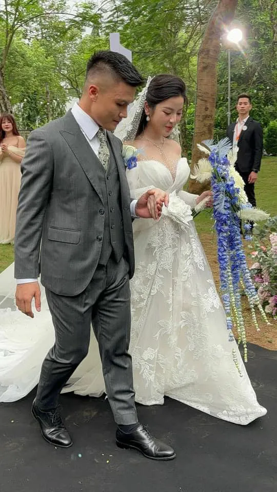 dam-cuoi-quang-hai-va-chu-thanh-huyen-4