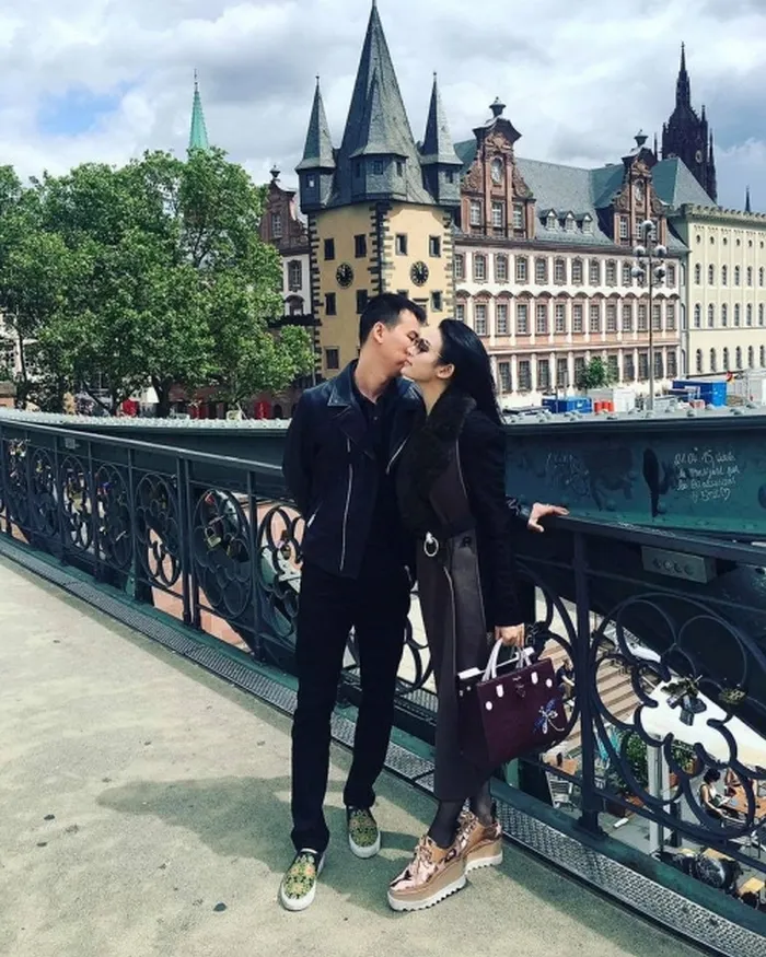 tam23-1628757300-109-width700height875