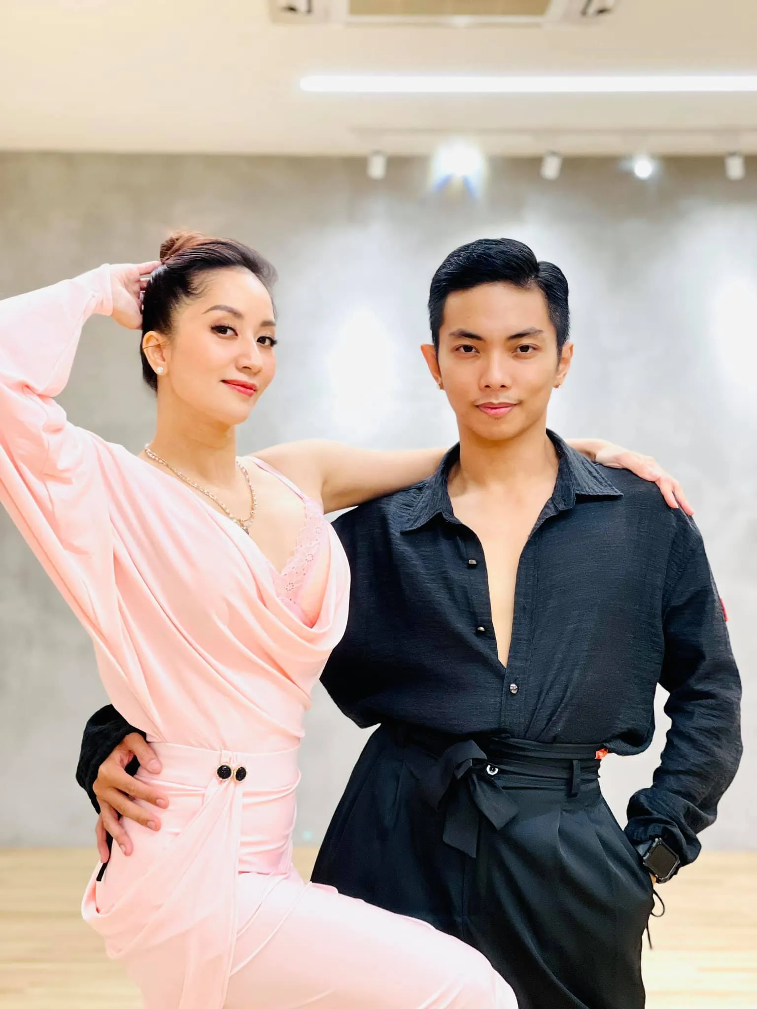 nu-hoang-dancesport-khanh-thi-toi-rat-y-thuc-khi-lay-chong-kem-11-tuoi-1-16733206278621252560528