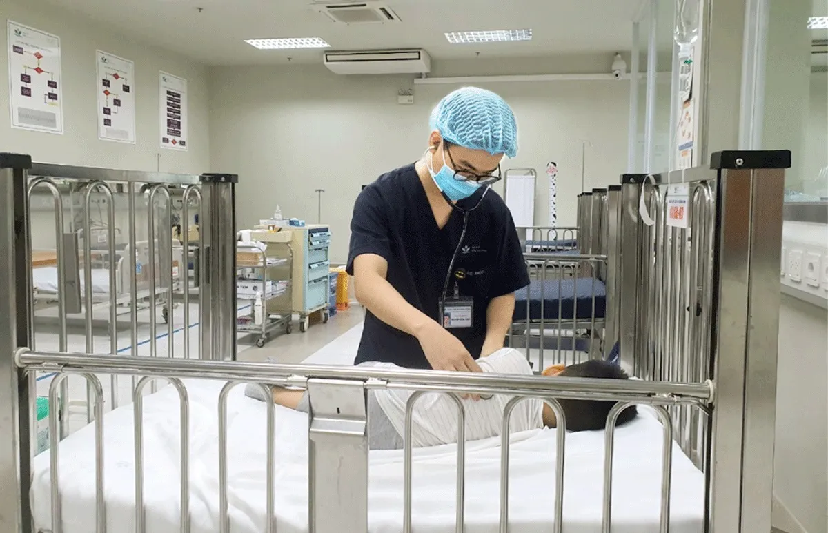 Benh-vien-nhi-trung-uong-tiep-nhan-3-em-nho-bi-ngo-doc-nang-do-an-phai-banh-chua-chat-ma-tuy-moi_09052023160131