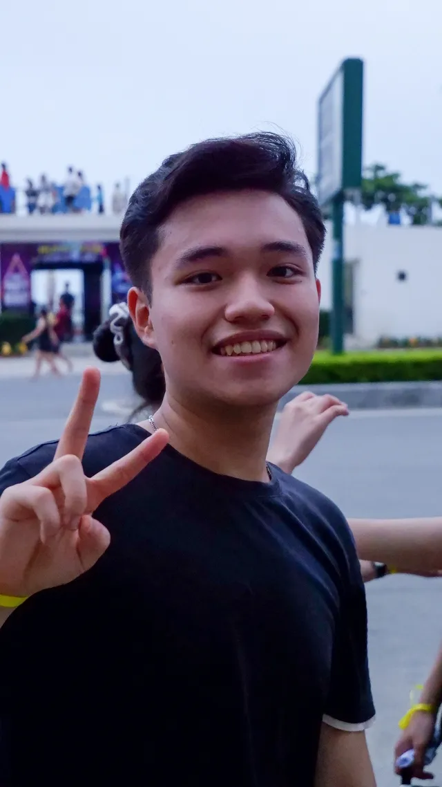 lop-truong-9-nam-hoc-gioi-thi-truot-lop-10 (1)