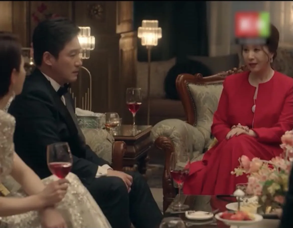 con-dau-to-tinh-voi-me-chong-phim-phu-nhan-durian (8)