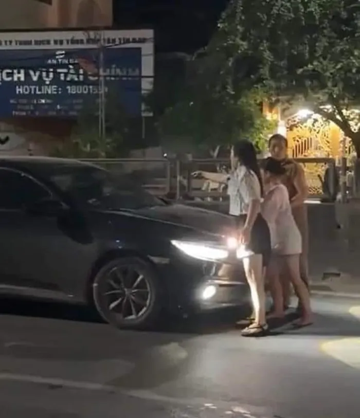 co-vo-phat-hien-chong-di-voi-tinh-nhan-lien-goi-bo-me-chong-den-xu-ly (5)