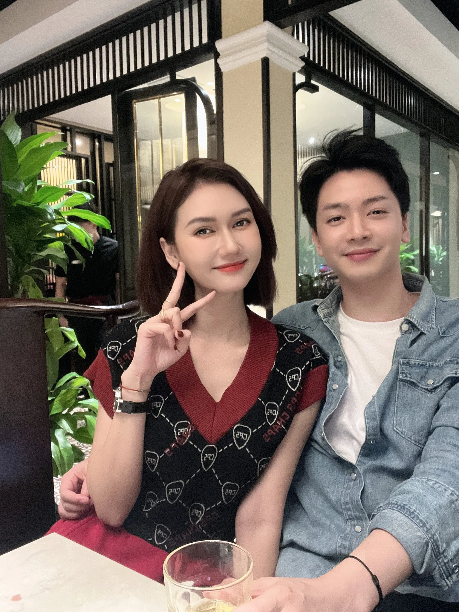 huong-giang-dap-tra-khi-bi-nhac-den-dinh-tu (4)