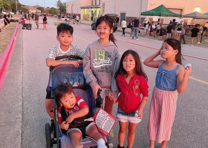 vo-chong-quach-thanh-danh-sinh-con-thu-5-4-nam-ton-40-ty-tri-benh (6)