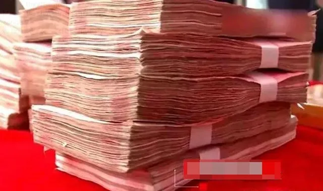 con-re-bi-bo-vo-lay-mat-3-ty-tien-tiet-kiem (3)