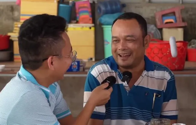 nguoi-dan-ong-trung-so-320-ty (2)