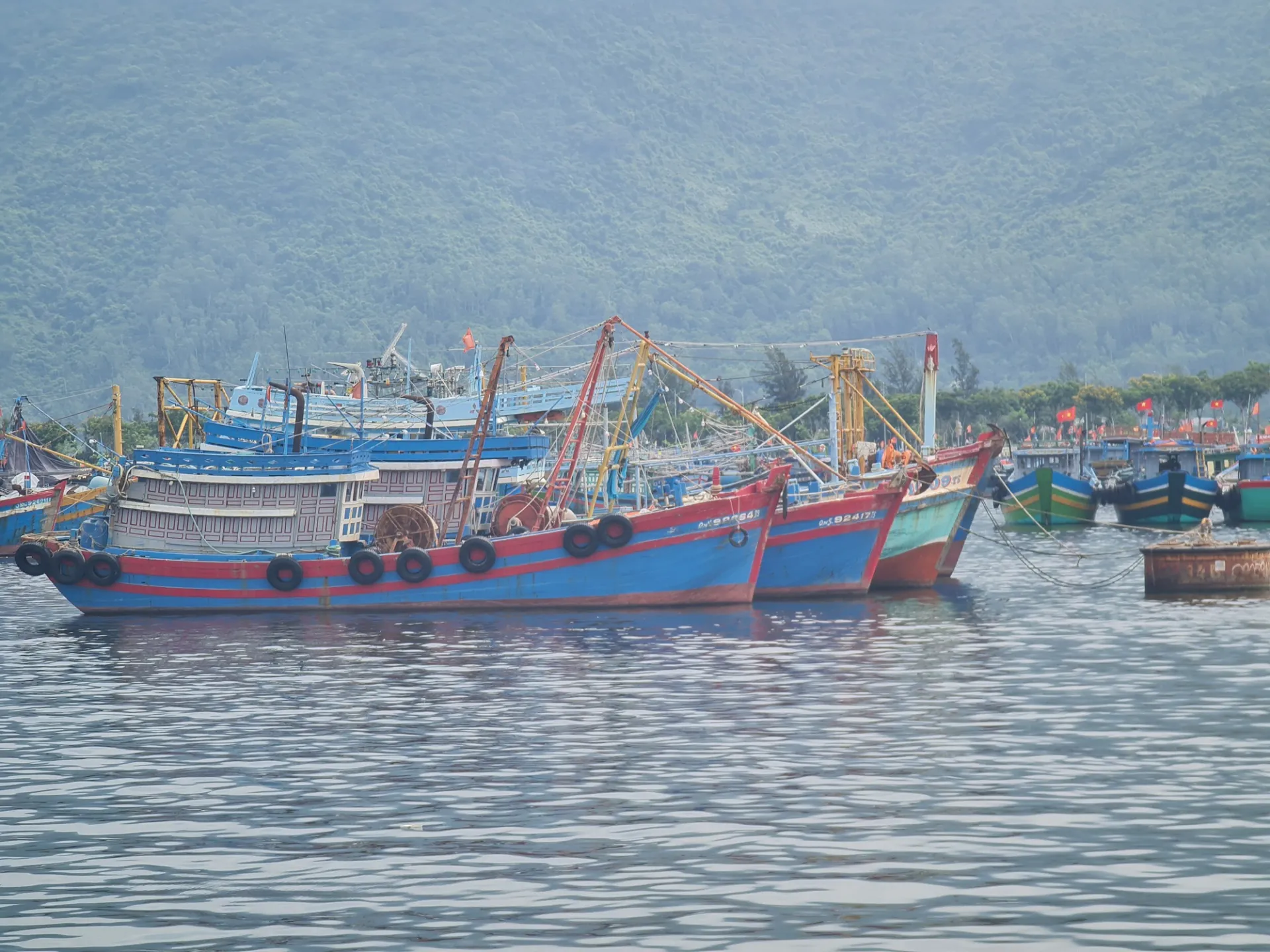 bao-doksuri-manh-en-cap-17-viet-nam-co-bi-anh-huong (5)