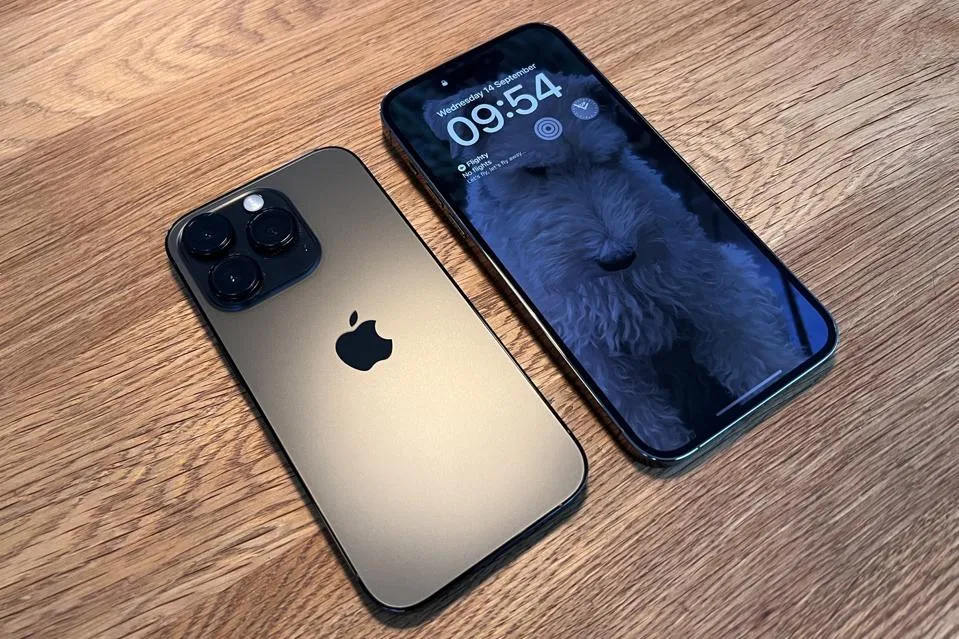 chay-man-hinh-iphone-vi-thoi-quen-nay