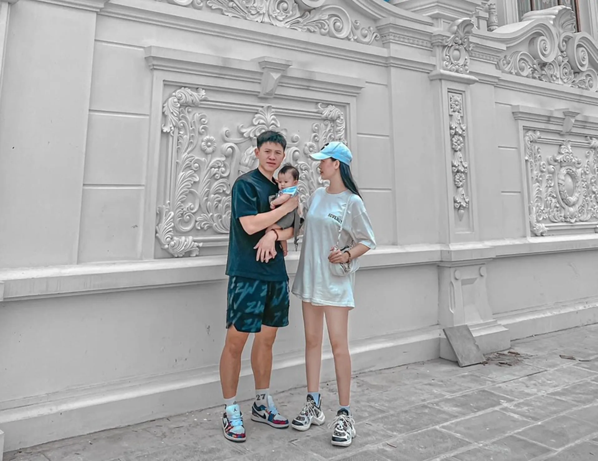 khoanh-khac-doi-thuong-cua-tien-long-va-vo (8)