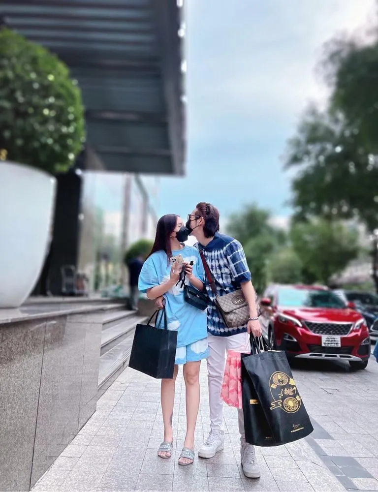 kha-nhu-vuong-nghi-van-hen-ho-chau-nuoi-hoai-linh (4)