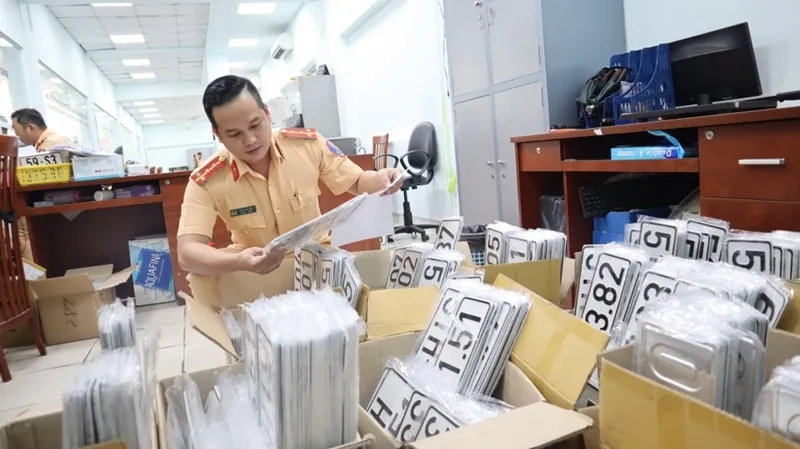 xe-khong-chin-chu-bien-so-thuoc-ve-ai (2)