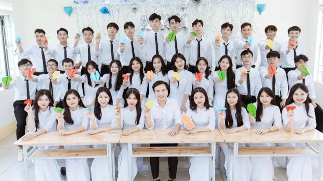 lop-hoc-truong-lang-co-tat-ca-hoc-sinh-dau-nv1 (4)