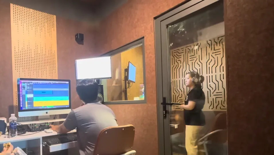 con-gai-ns-vu-linh-lan-san-showbiz (2)