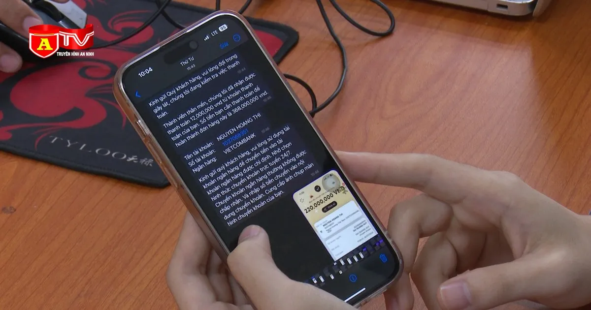 nhan-vien-ngan-hang-bi-lua-dao-mat-hon-1ty-dong (1)