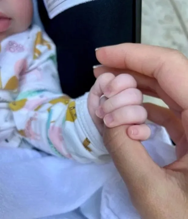 nam-dien-vien-chia-tay-ban-gai-kem-54-tuoi (1)