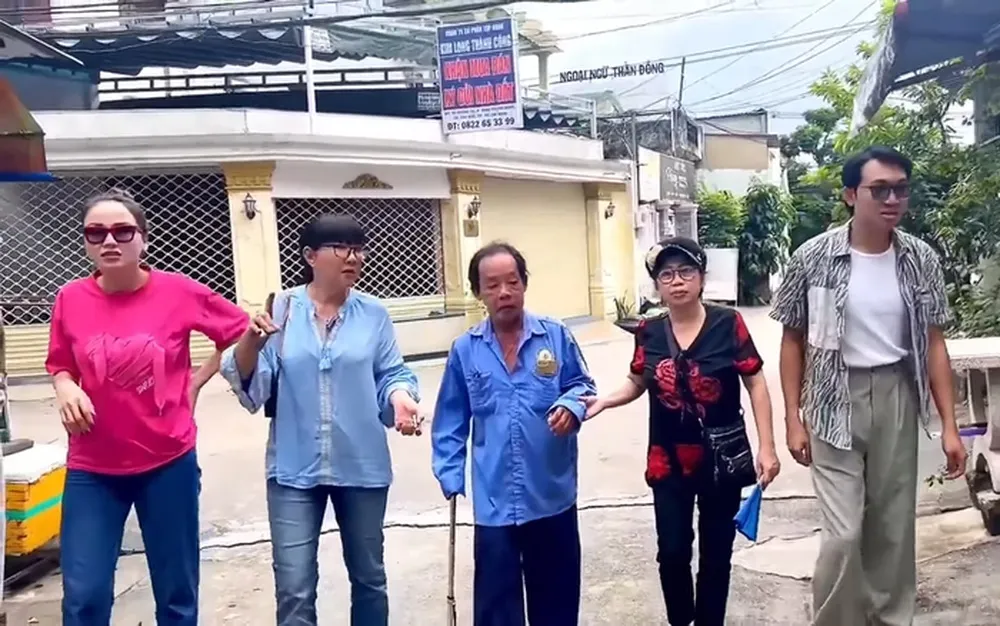 nghe-si-tuan-anh-3-lan-bi-tai-bien (3)