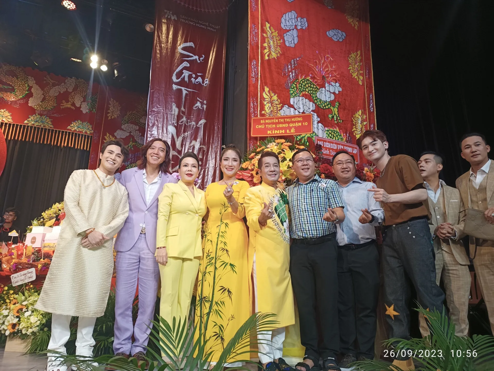 viet-huong-lam-dieu-dac-biet-cho-co-nghe-si-chi-tai (2)