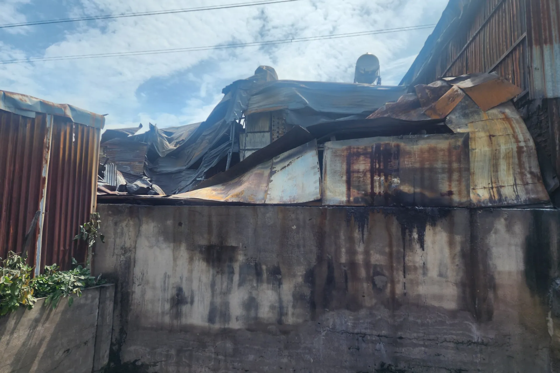 chay-co-so-ep-nhua-mot-phu-nu-tu-vong (1)