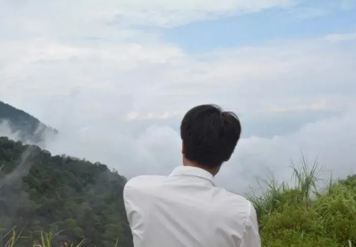 chang-trai-khong-ket-hon-sau-9-nam-ban-gai-qua-doi (2)