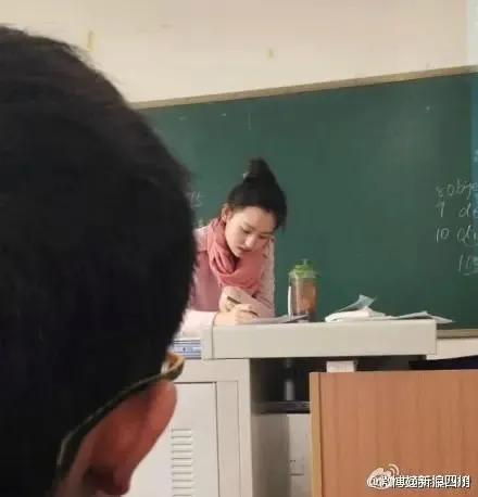 co-giao-phe-binh-hoc-sinh (2)