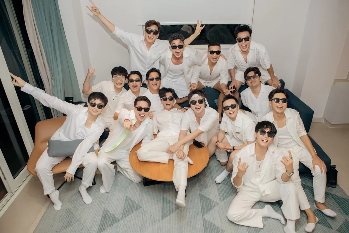 puka-hoa-huong-dan-vien-du-lich-turoc-them-dam-cuoi (6)