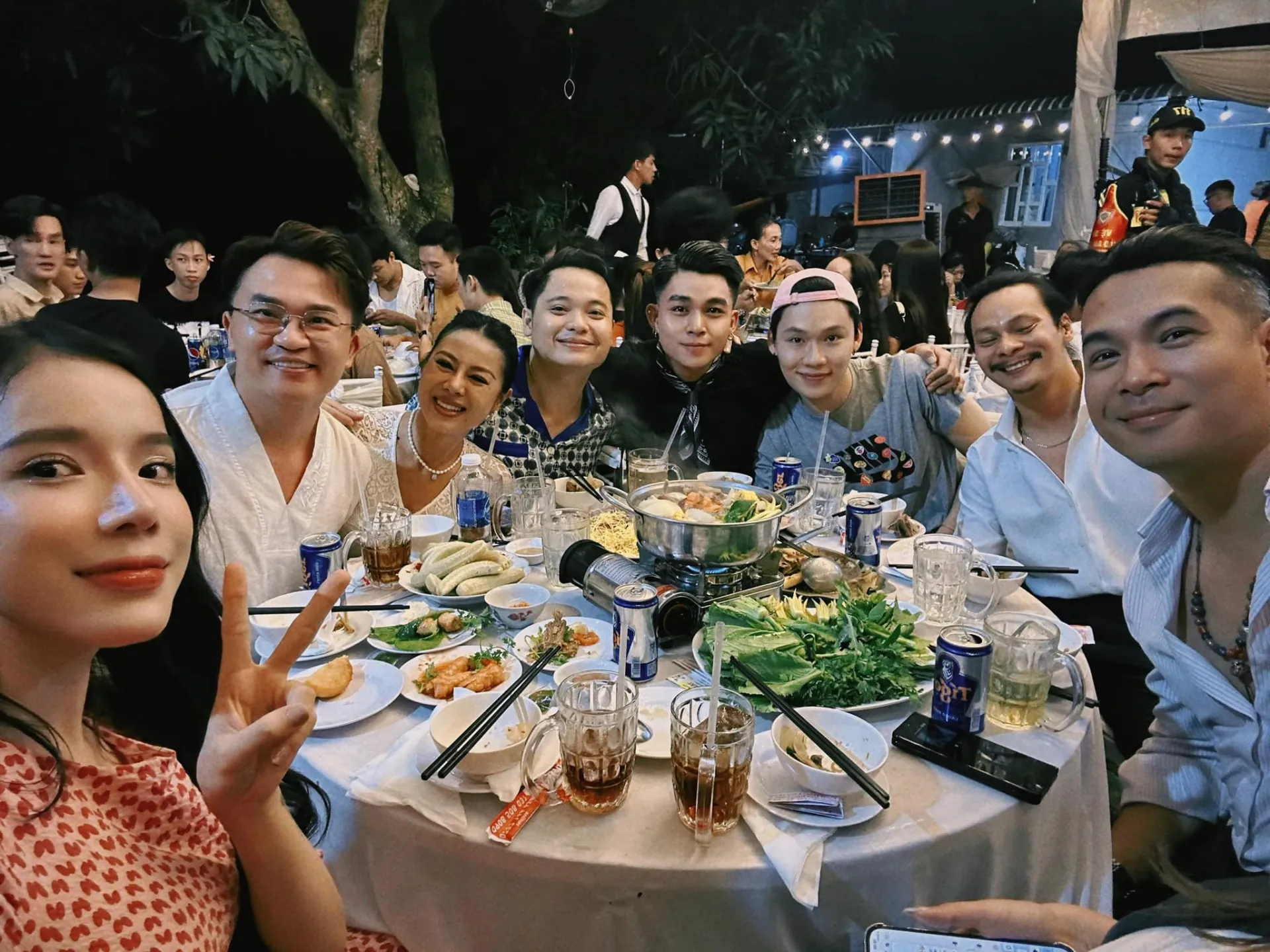 sao-viet-pham-luat-trong-dam-cuoi-puka (9)