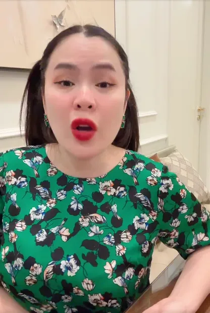 PHUONG-LE-XICH-MIC-VOI-HONG-LOAN (1)