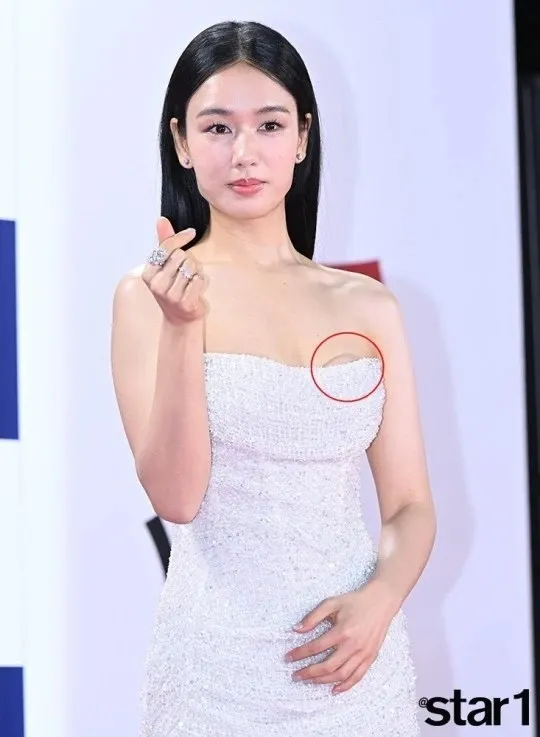 ahn-eun-jin-gap-su-co-trang-phuc (3)