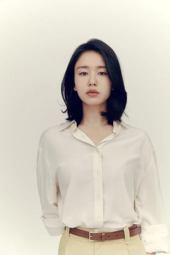 ahn-eun-jin-gap-su-co-trang-phuc (4)