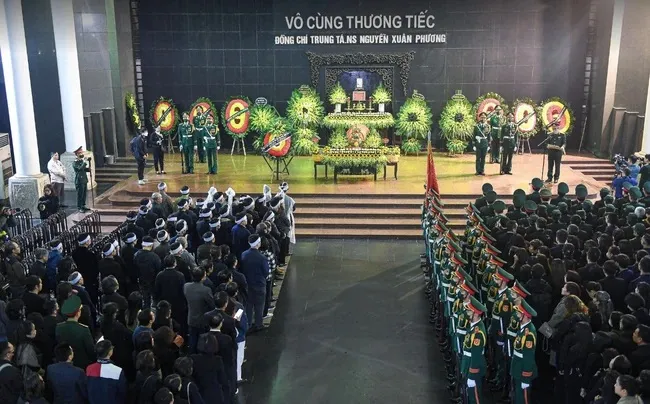 xot-xa-tang-le-nhac-si-xuan-phuong (2)