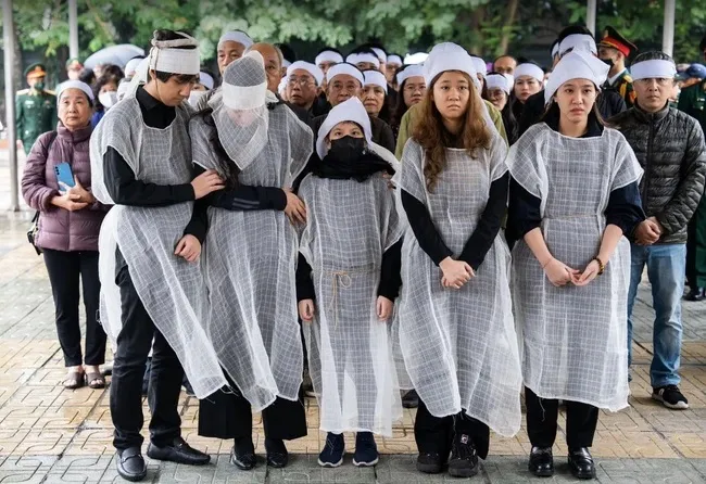 xot-xa-tang-le-nhac-si-xuan-phuong (5)